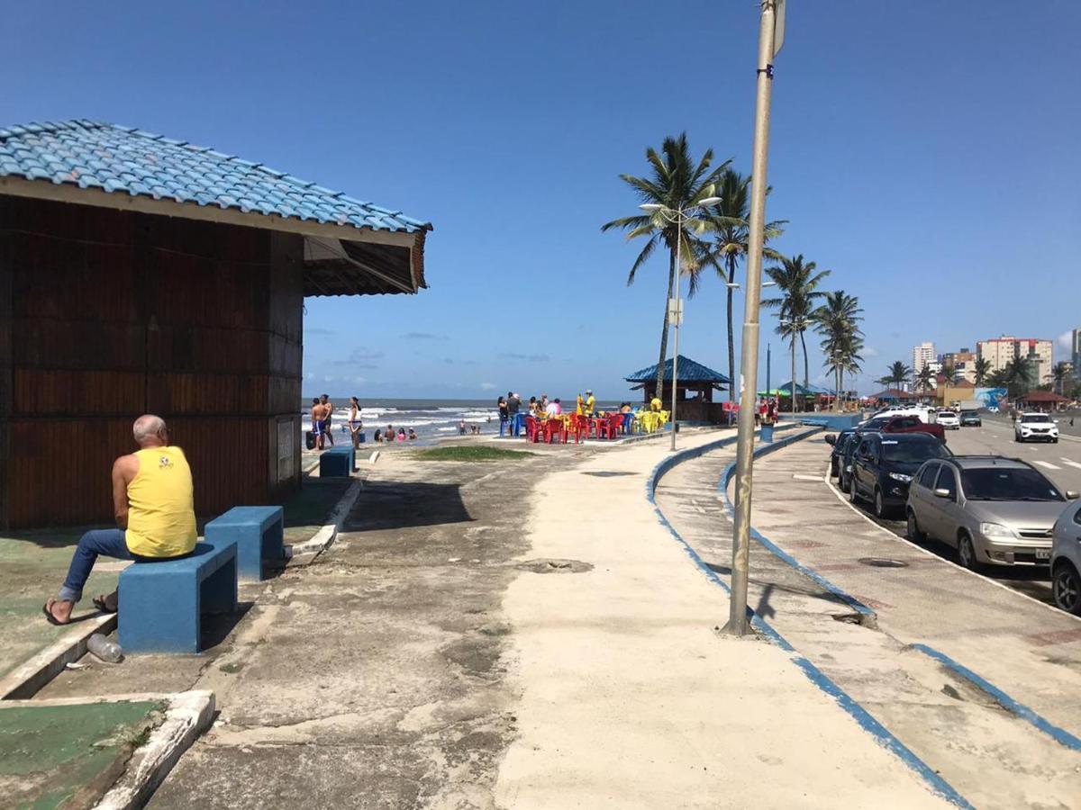 Apartamento no Centro de Mongaguá Esterno foto